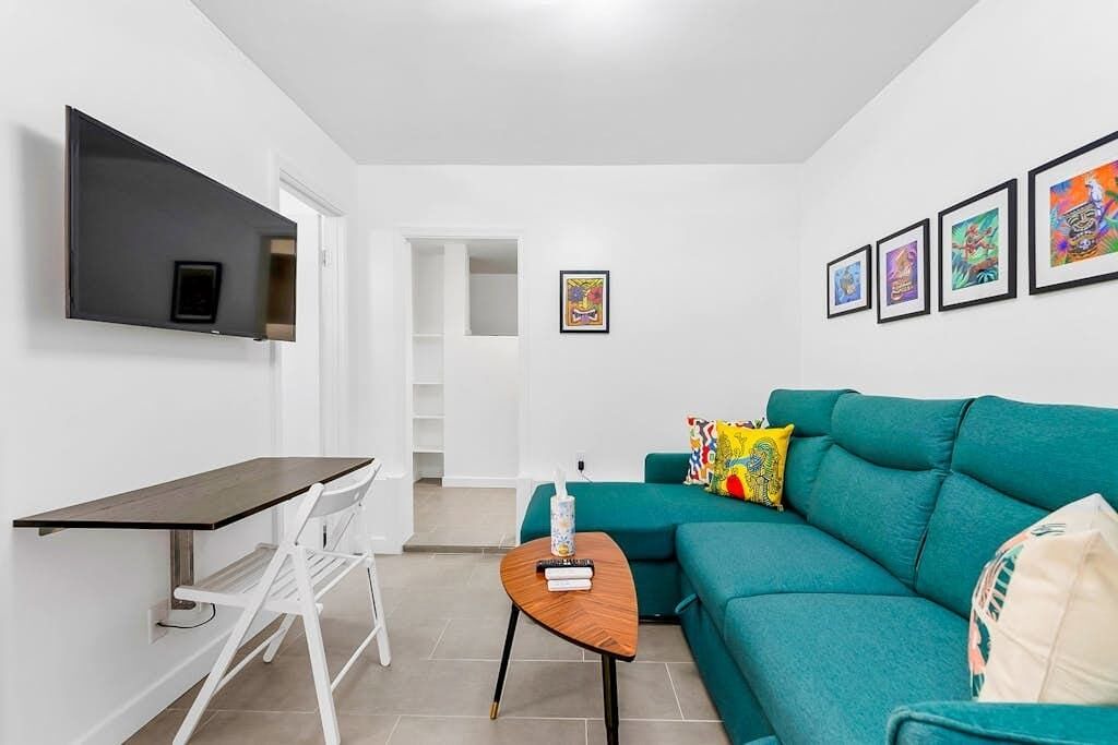 Photo of Livingroom in Hawaii Kai