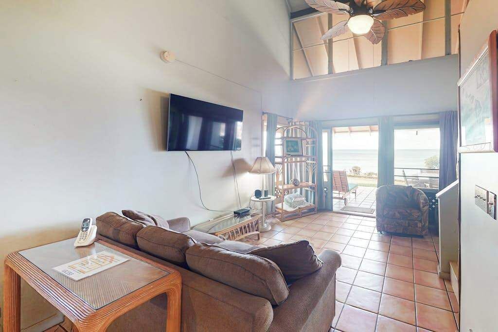 Photo of Livingroom in Maunaloa