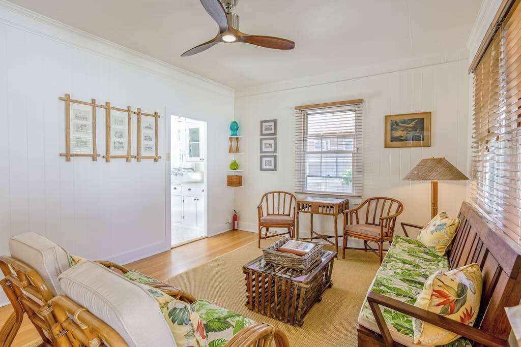 Photo of Livingroom in Diamond Head - Kapahulu - St. Louis