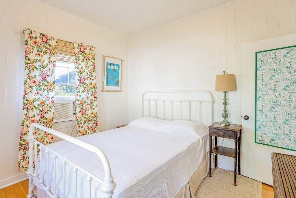 Photo of Bedroom in Diamond Head - Kapahulu - St. Louis