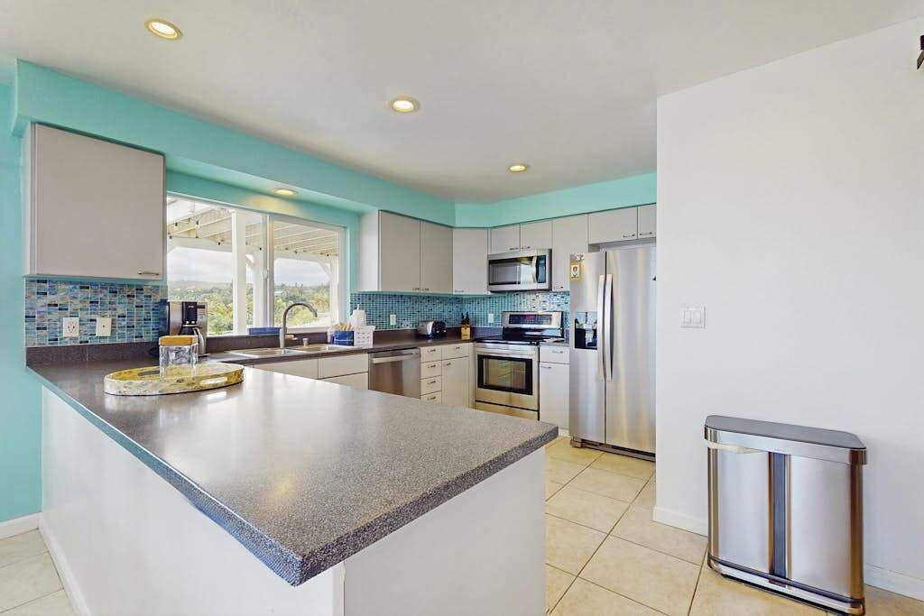 Photo of Kitchen in Waikoloa