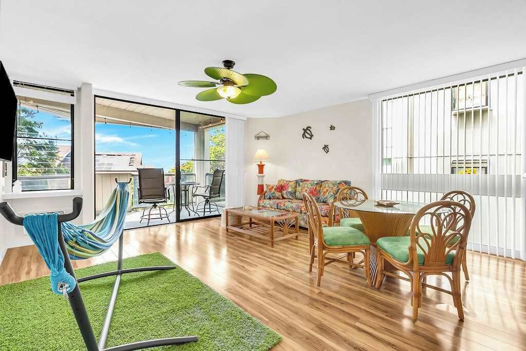 Photo of Livingroom in Historic Kailua Village