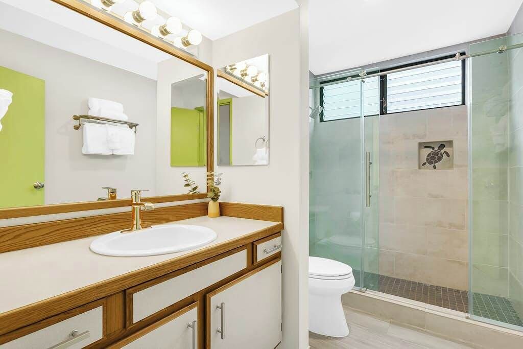 Photo of Bathroom in Historic Kailua Village