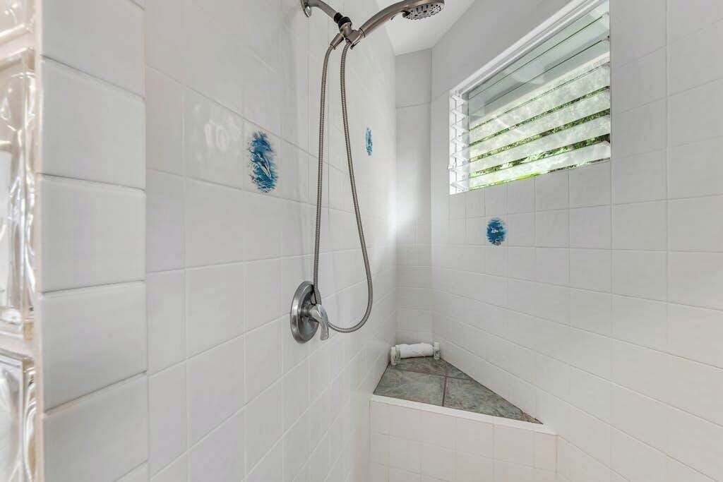 Photo of Bathroom in Honaunau-Napoopoo