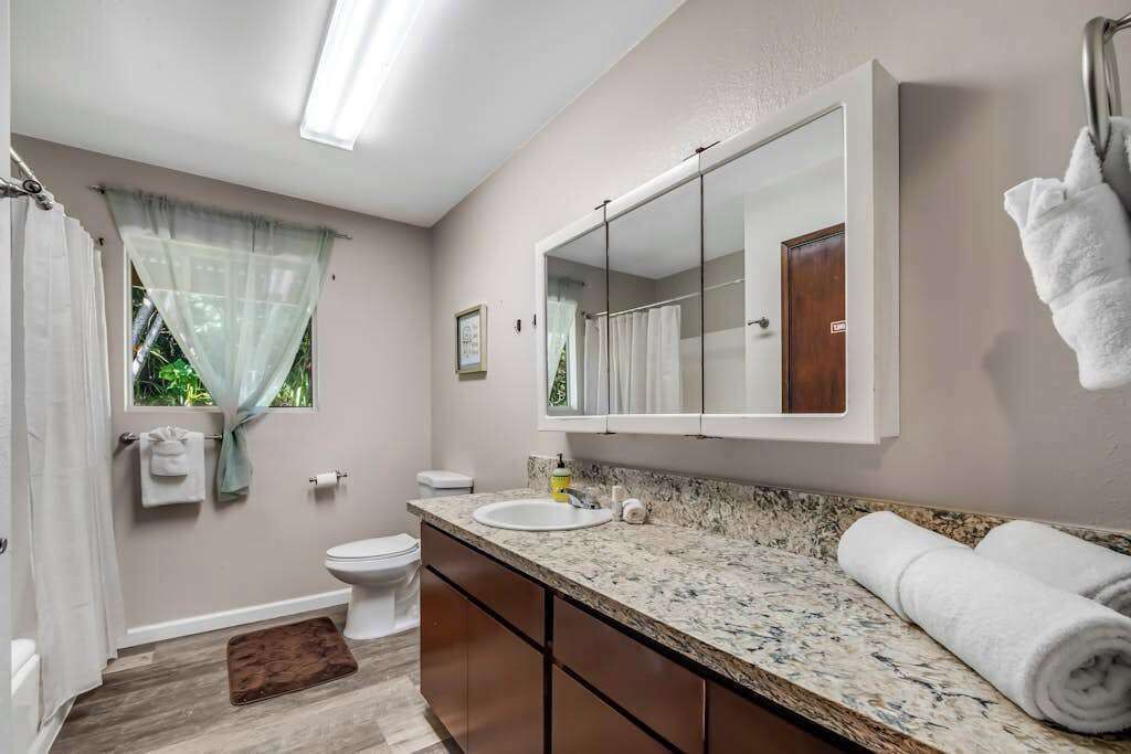 Photo of Bathroom in Papaikou