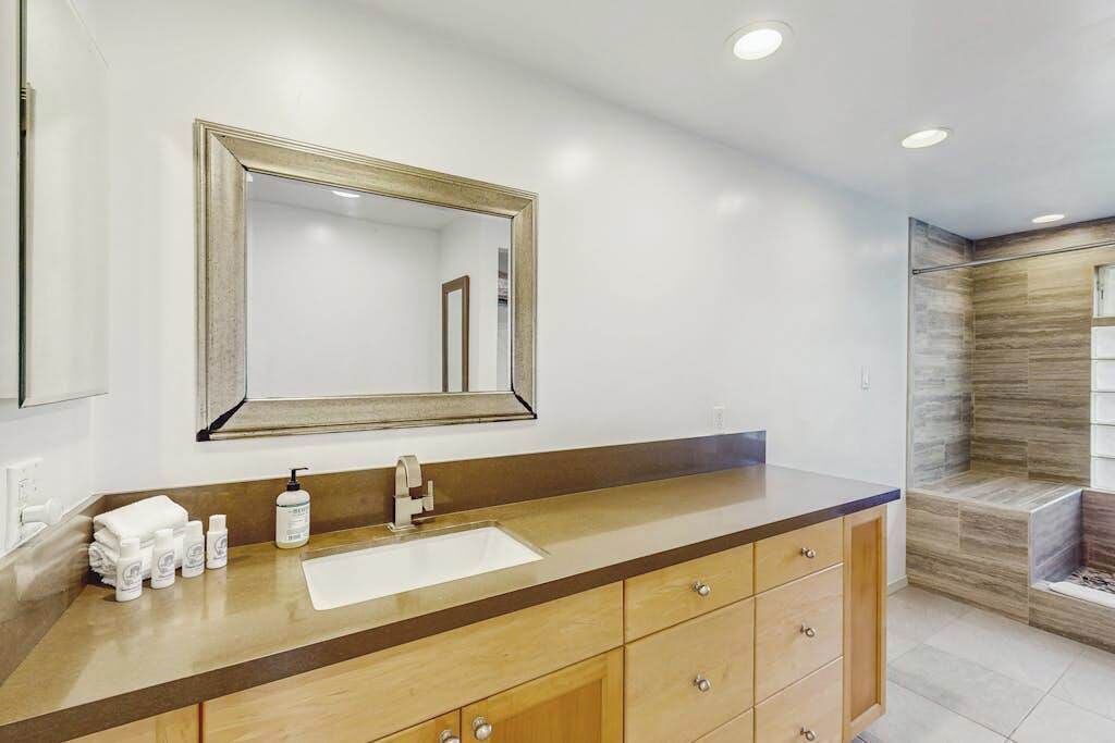 Photo of Bathroom in Hawaii Kai