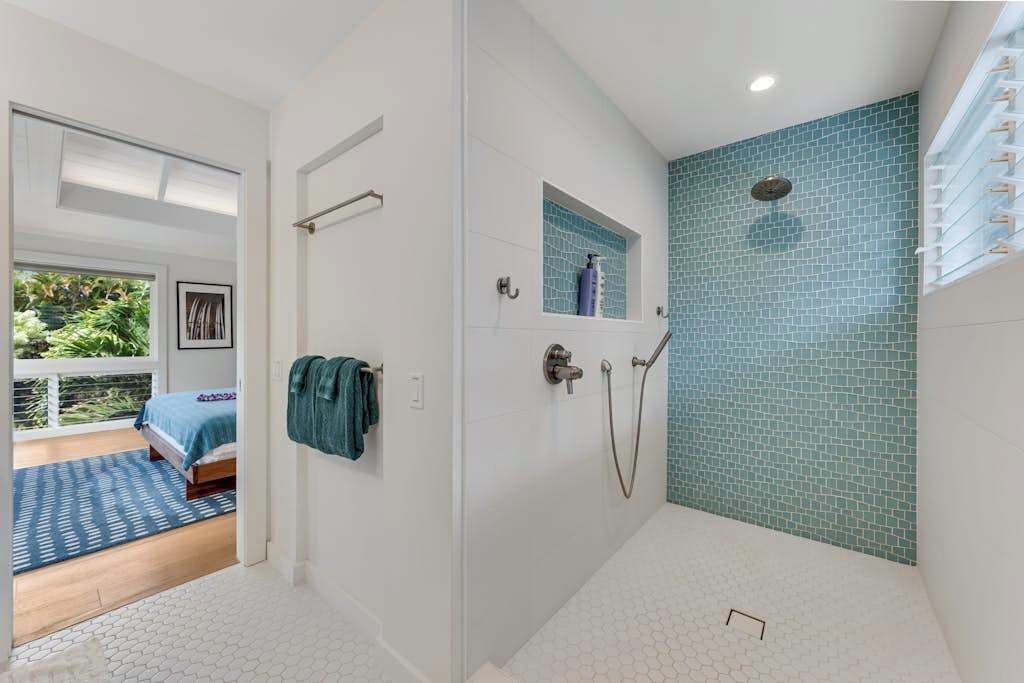 Photo of Bathroom in Kilauea