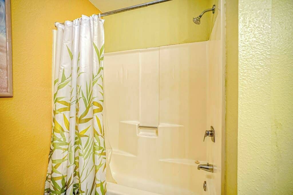 Photo of Bathroom in Kapaa