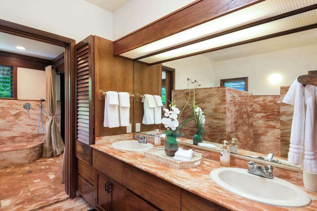 Photo of Bathroom in Kilauea
