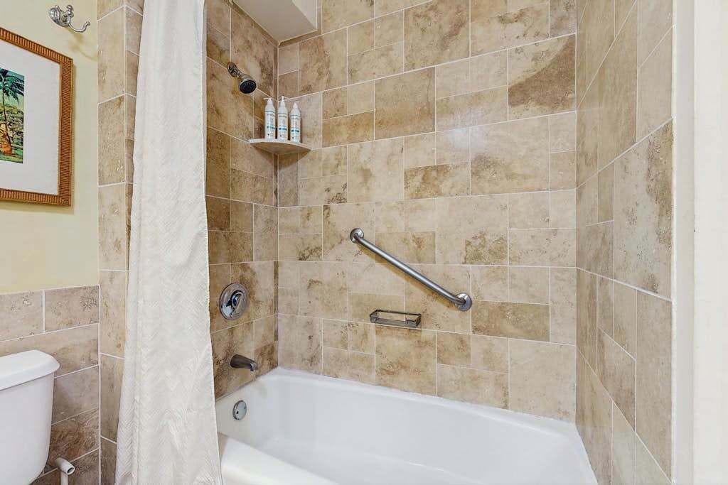 Photo of Bathroom in Hanamaulu