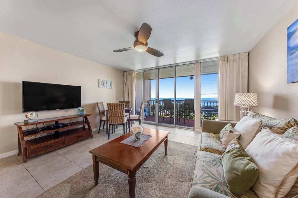 Photo of Livingroom in Wailua House Lots