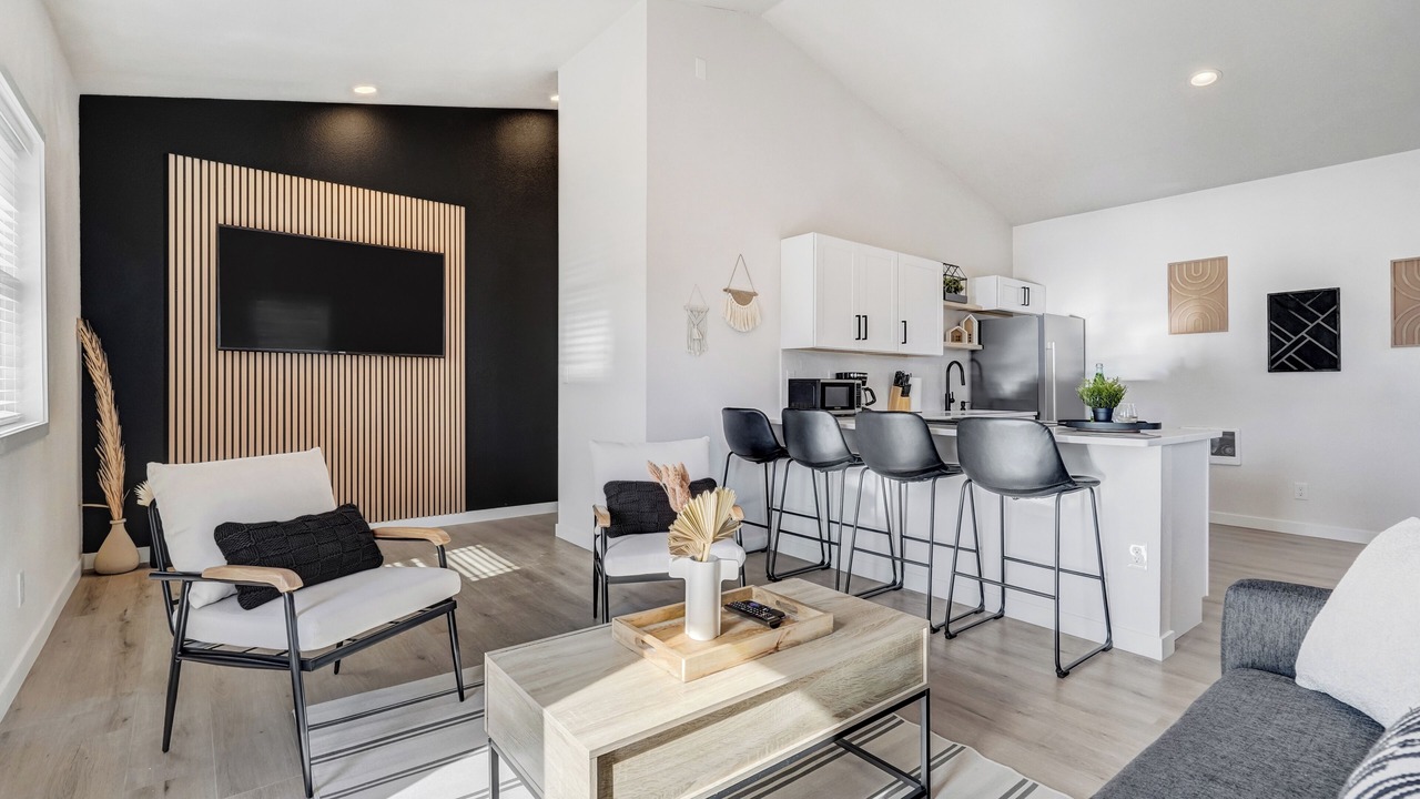 Photo of Livingroom in Central Colorado Springs