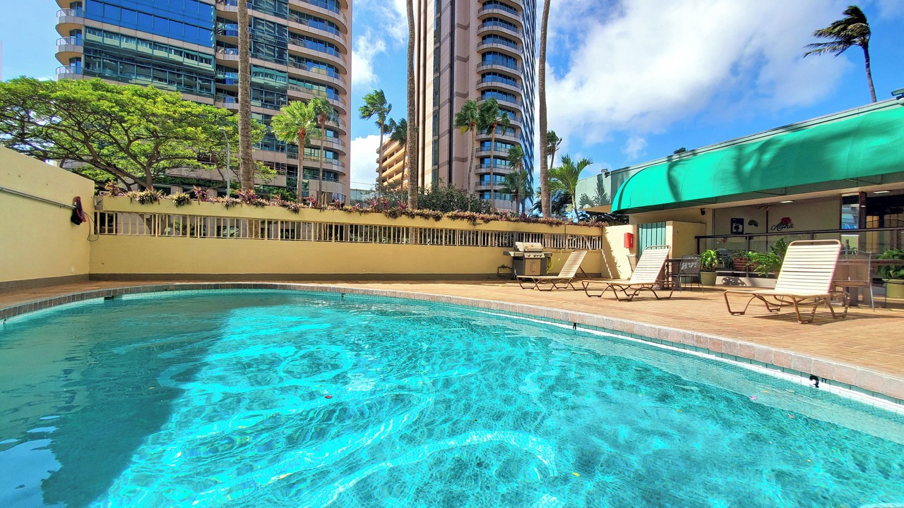 Photo of Outdoor in McCully - Moiliili