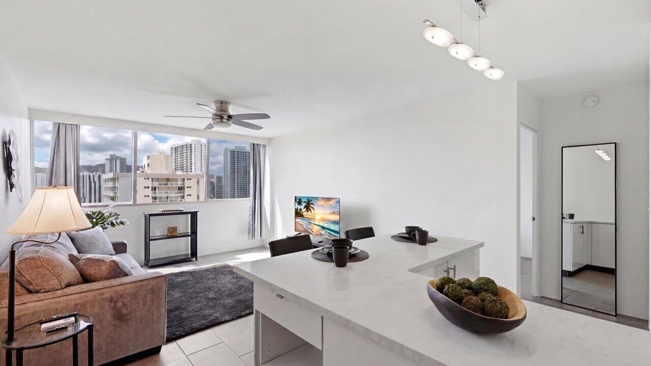 Photo of Livingroom in Waikiki