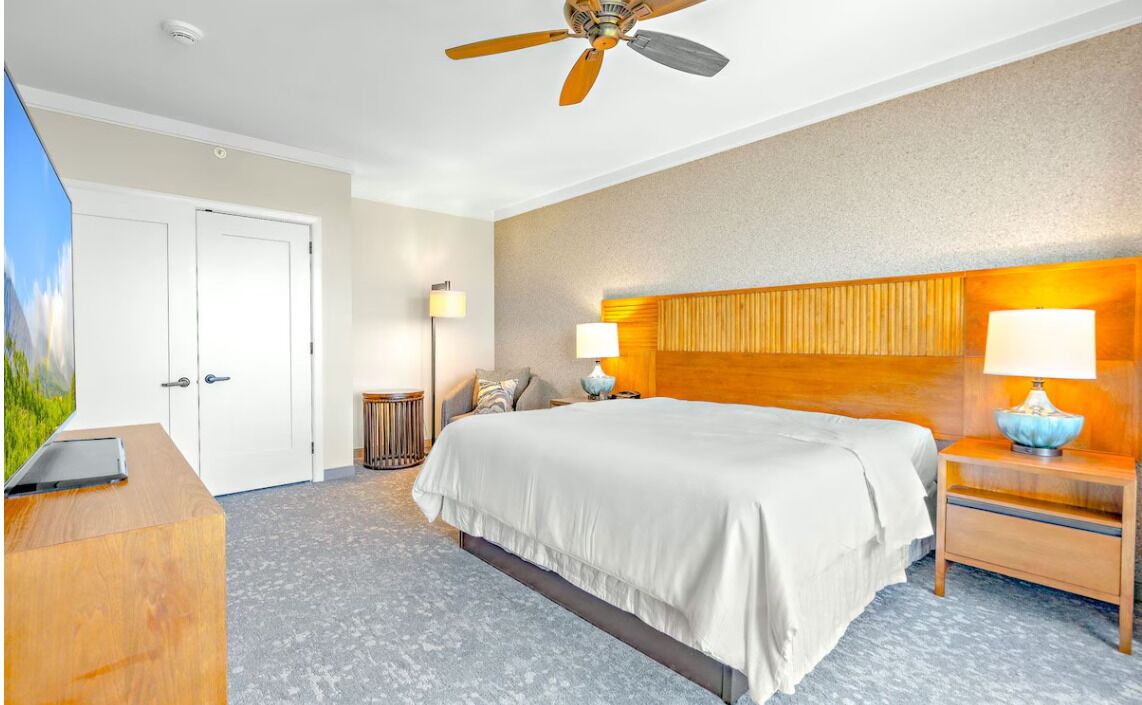 Photo of Bedroom in Historic Lahaina Front Street