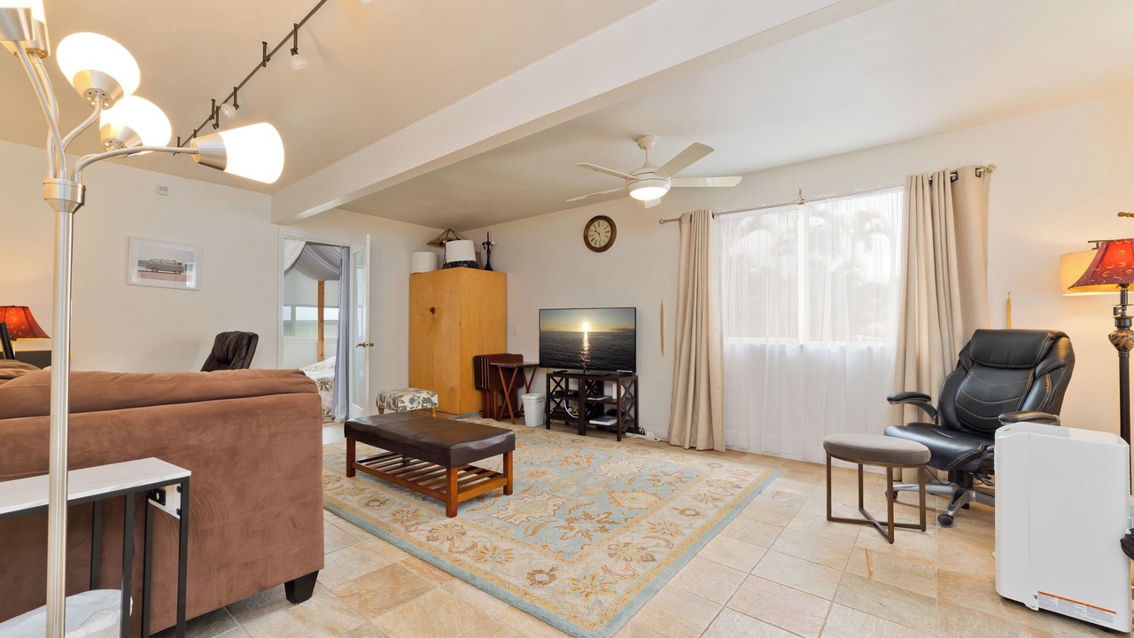 Photo of Livingroom in Kona Palisades