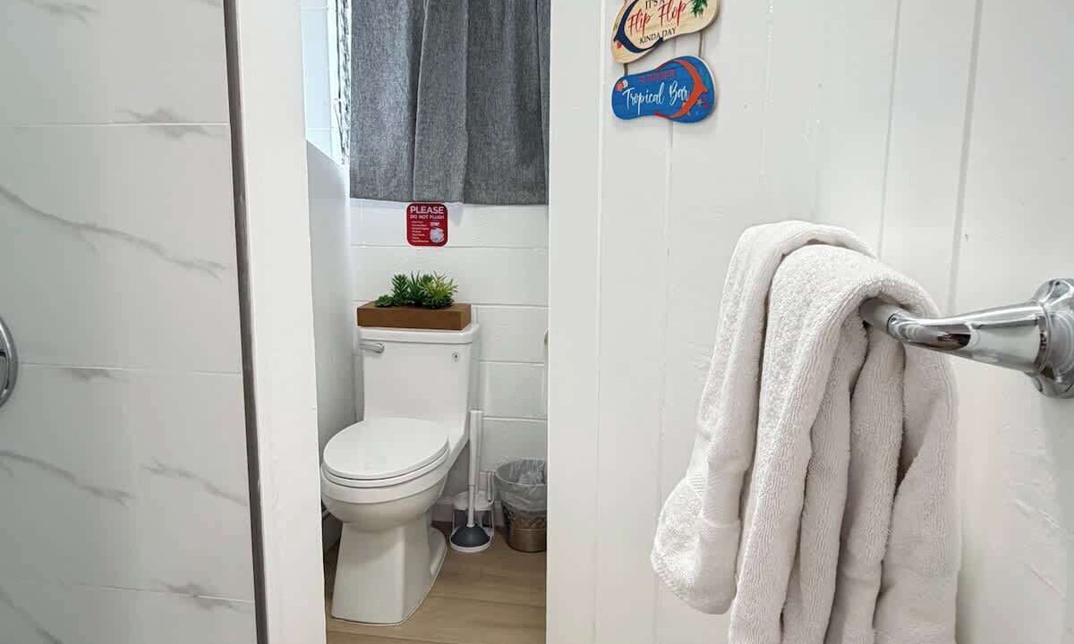 Photo of Bathroom in Ala Moana