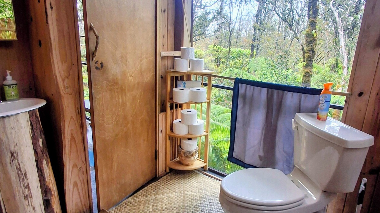 Photo of Bathroom in Royal Hawaiian Estates