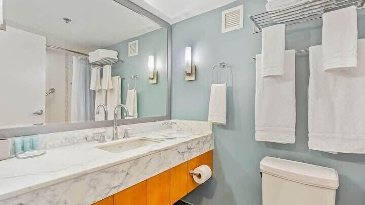 Photo of Bathroom in Ala Moana