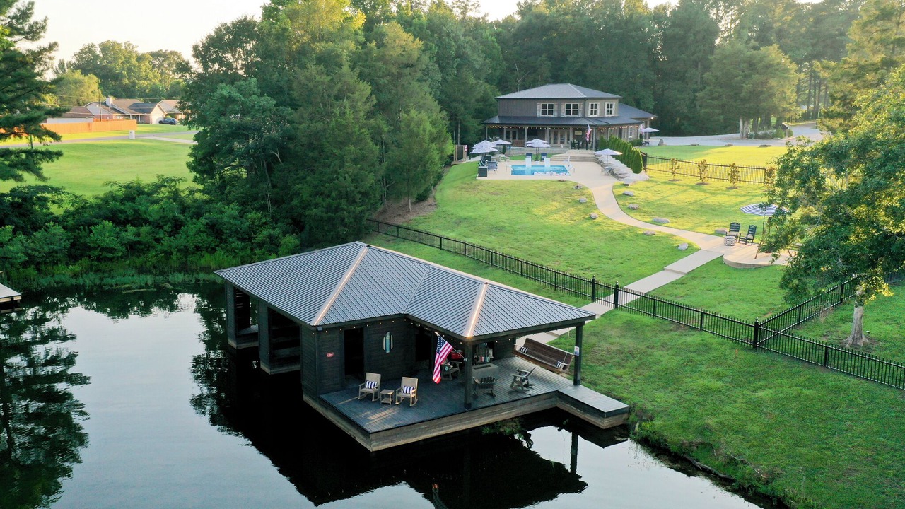 Photo of Outdoor in Northport
