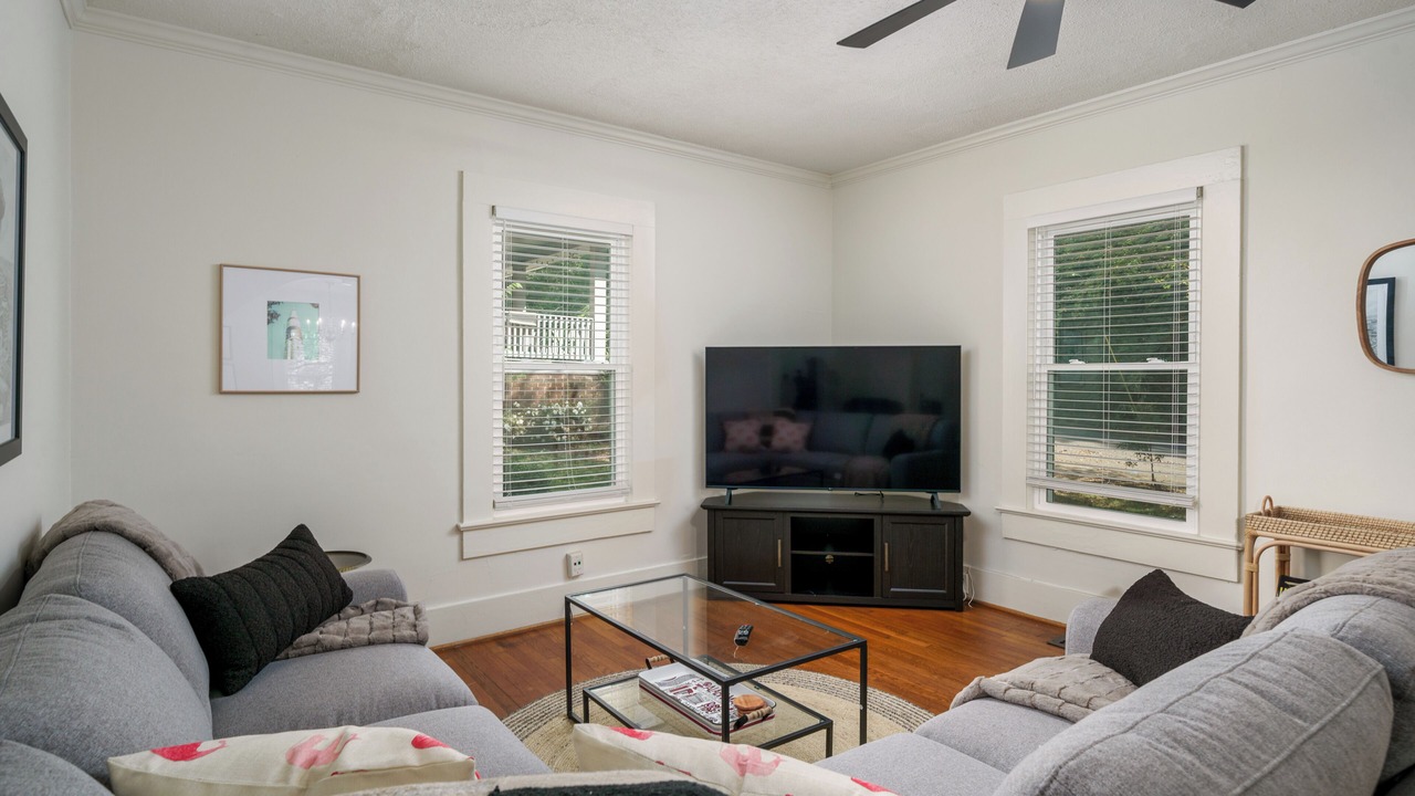 Photo of Bedroom in Northport