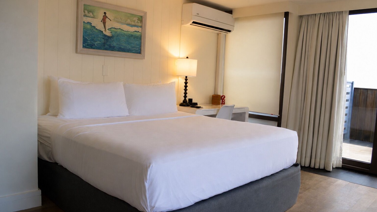 Photo of Bedroom in Waikiki