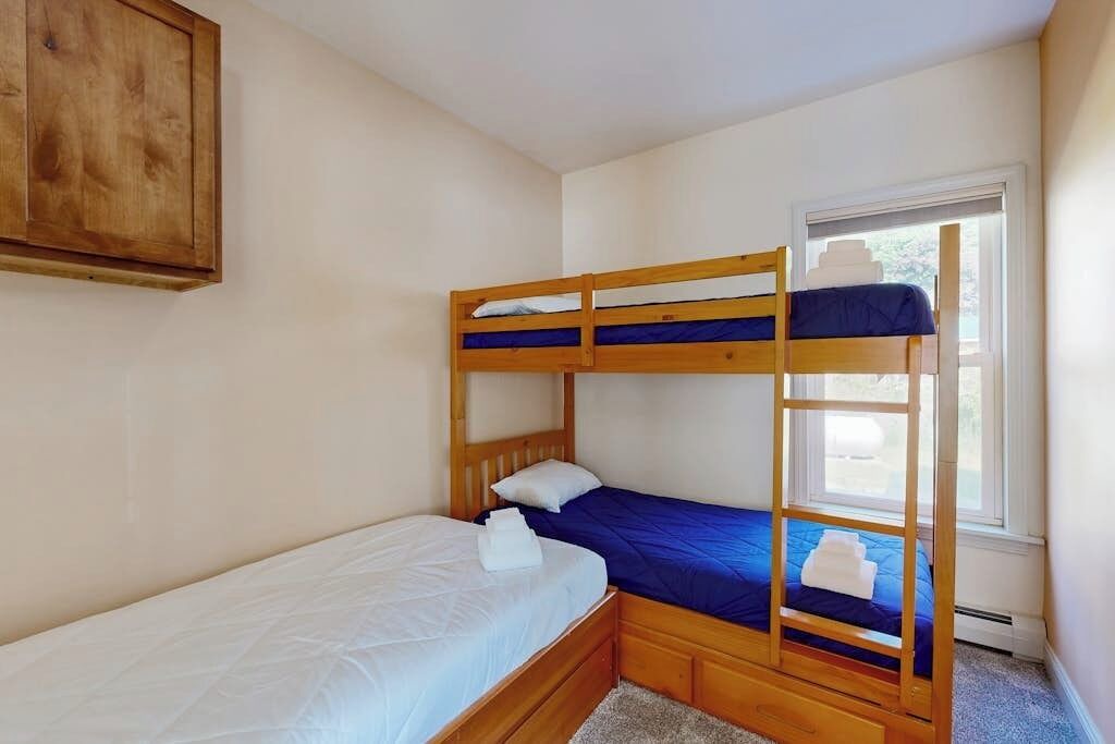 Photo of Bedroom in Proctorsville