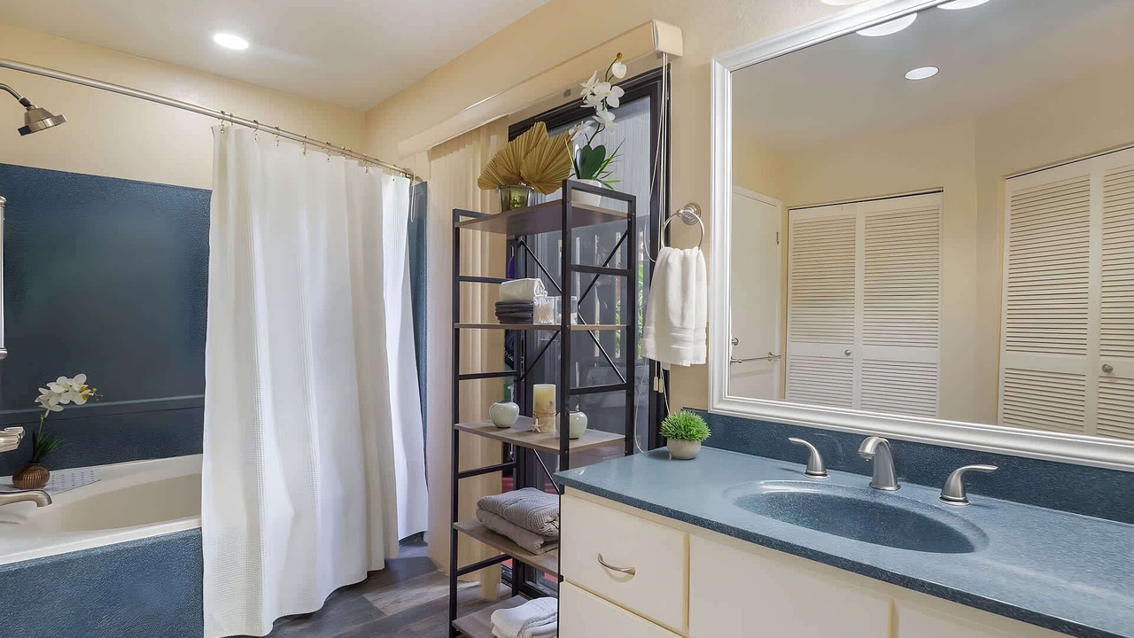Photo of Bathroom in Princeville