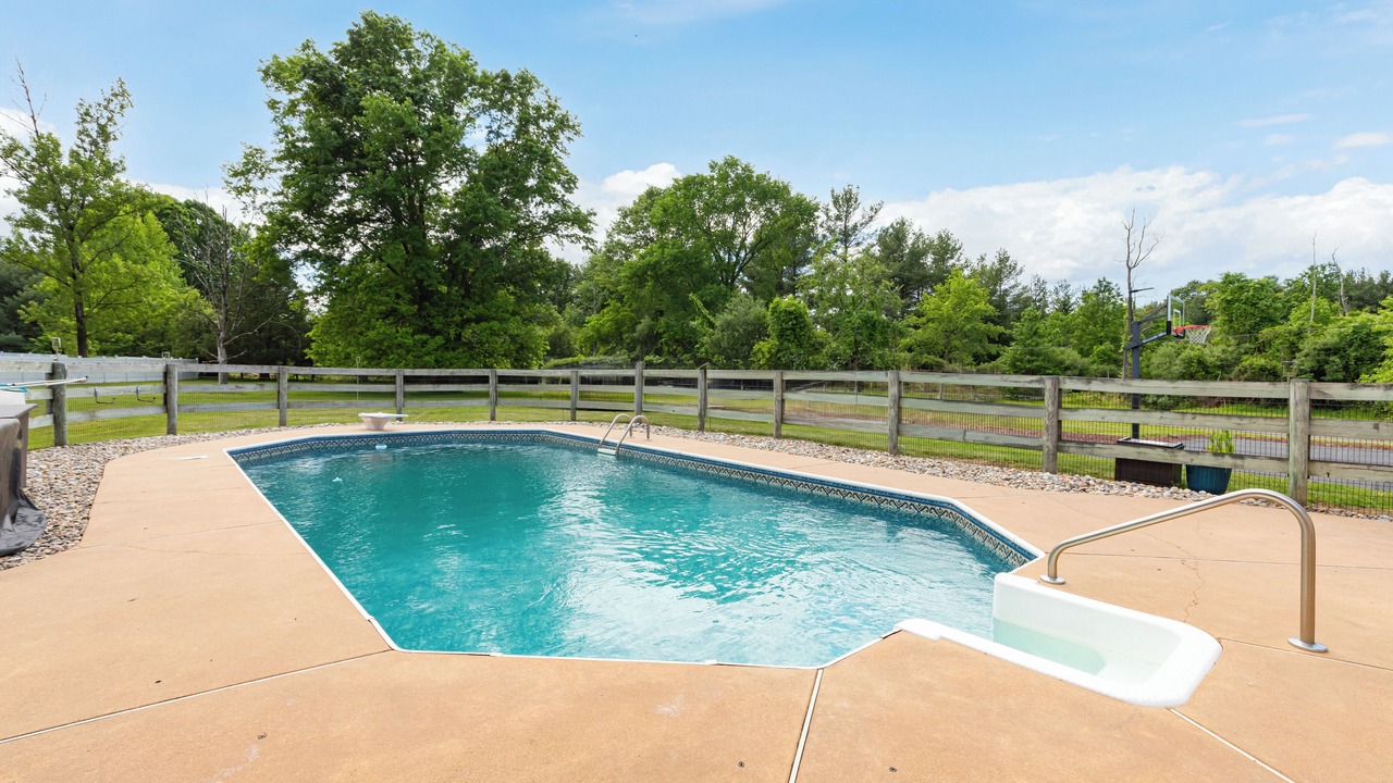 Photo of Outdoor in Little York