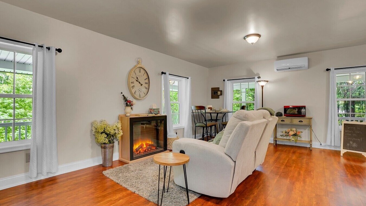 Photo of Livingroom in Elizabethville