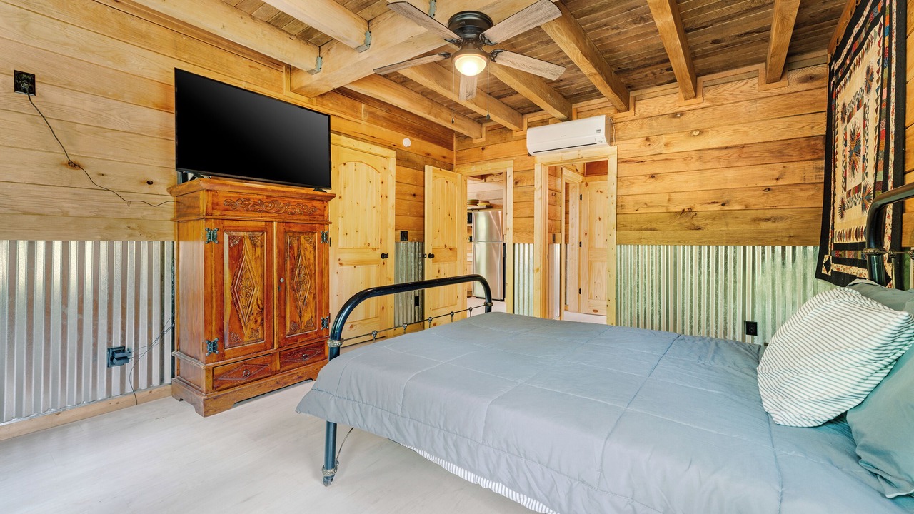 Photo of Bedroom in Combs