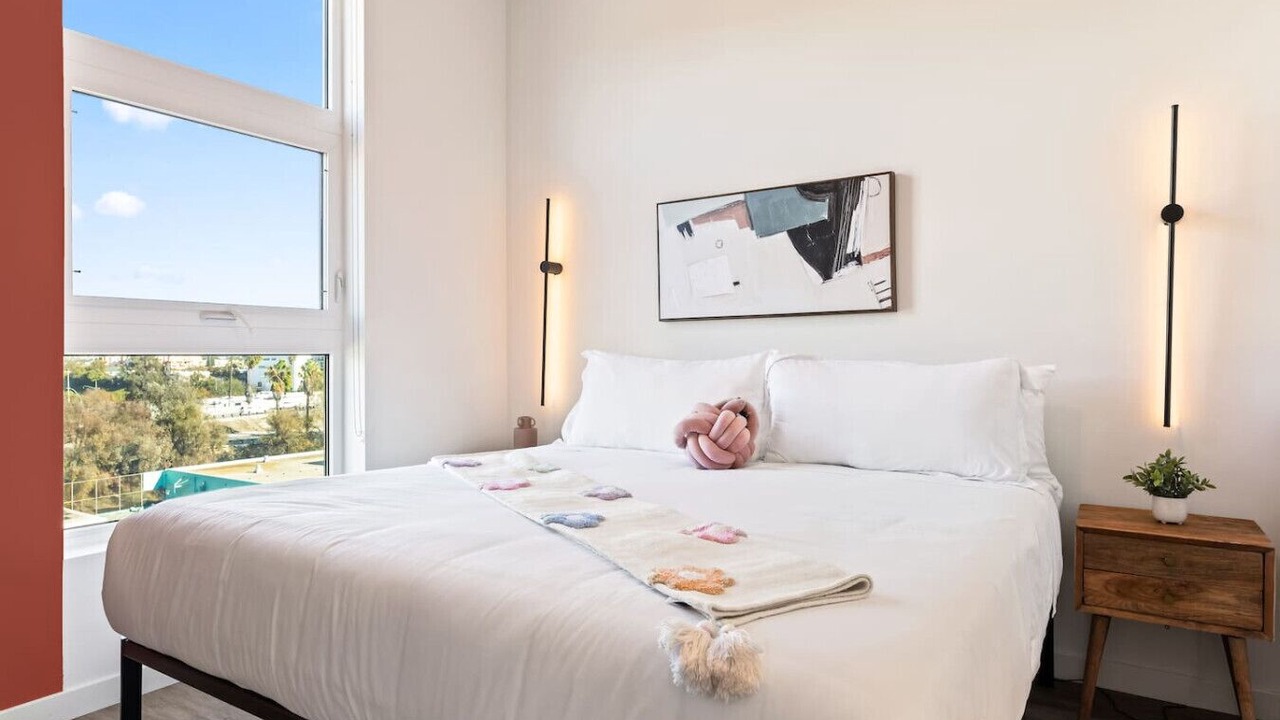 Photo of Bedroom in Downtown Los Angeles