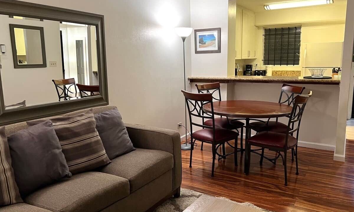 Photo of Livingroom in McCully - Moiliili