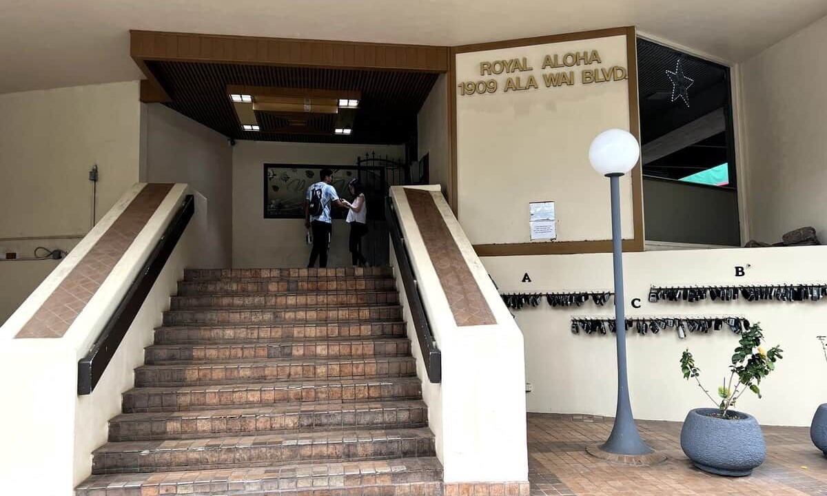 Photo of Outdoor in McCully - Moiliili