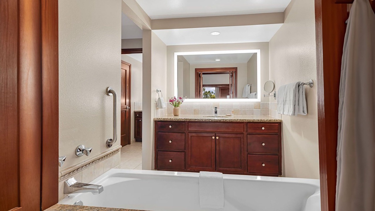 Photo of Bathroom in Ko Olina