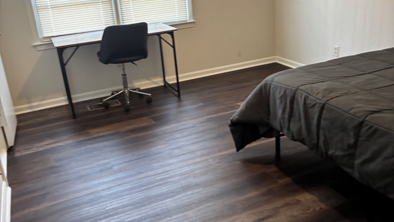 Photo of Bedroom in Northport