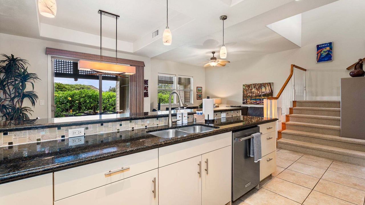 Photo of Kitchen in Kulalani