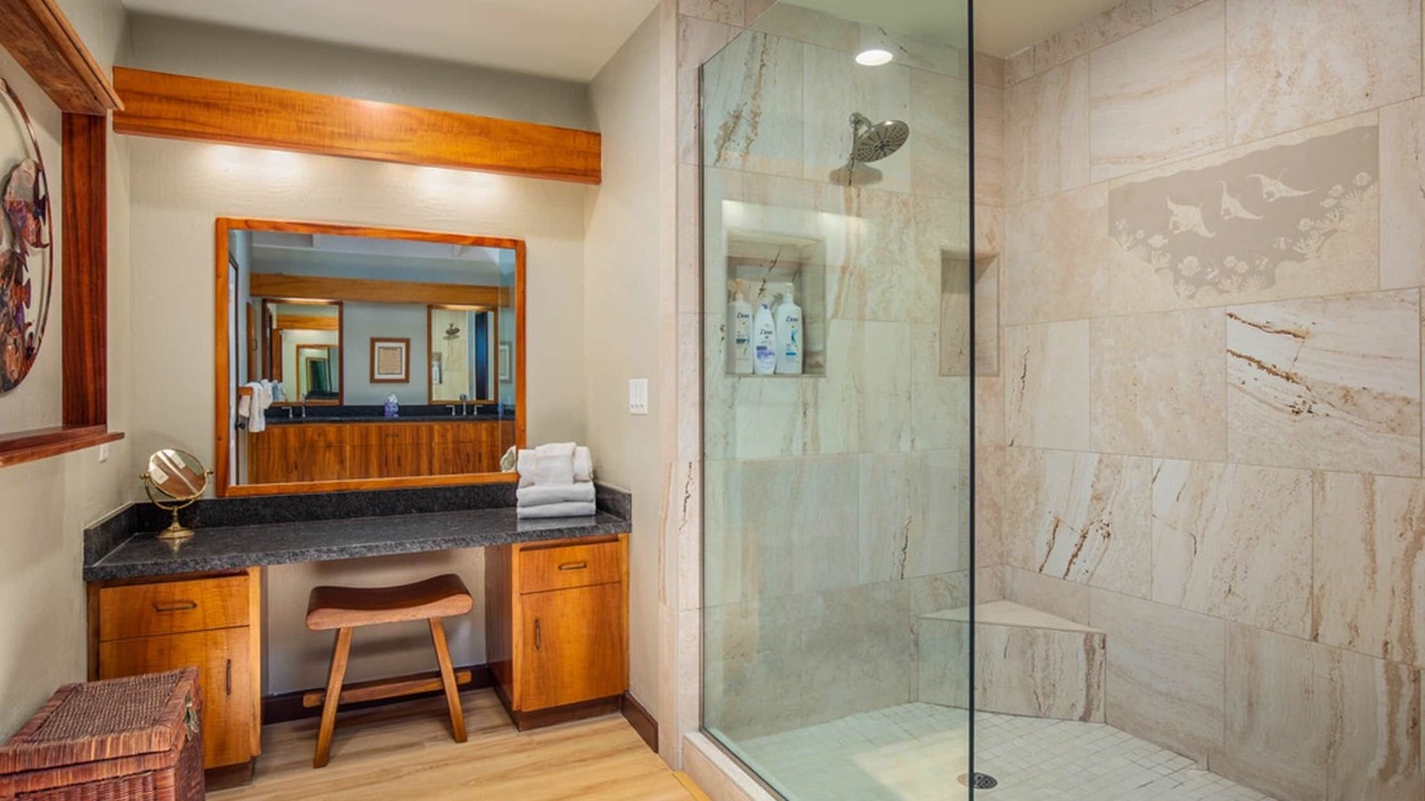Photo of Bathroom in Keauhou