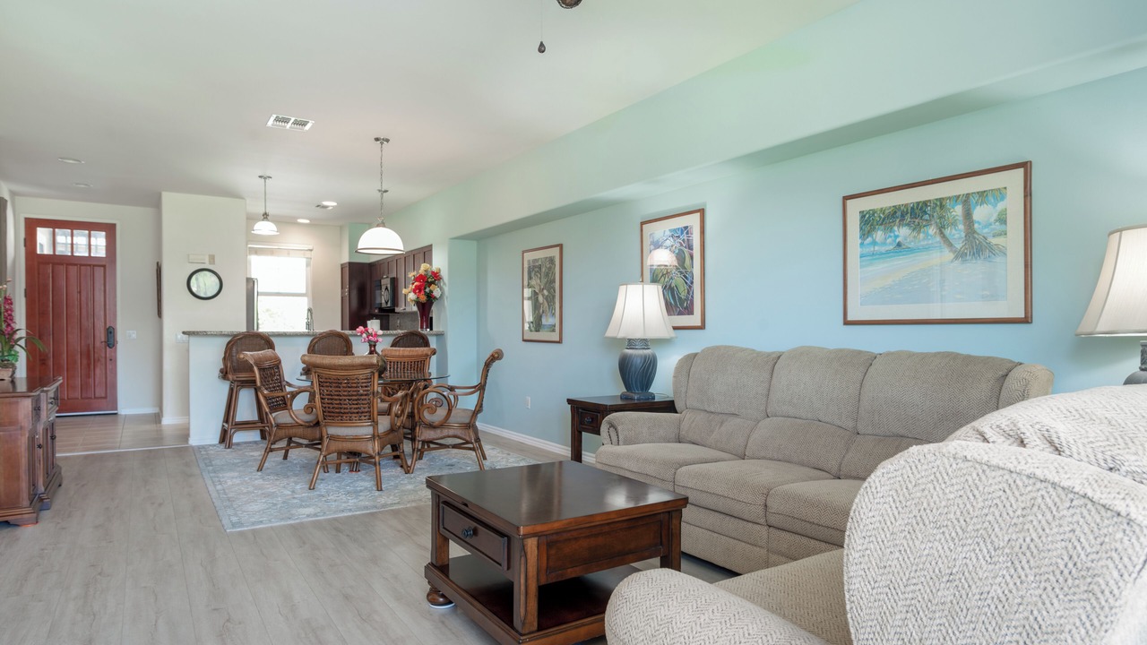 Photo of Livingroom in Waikoloa