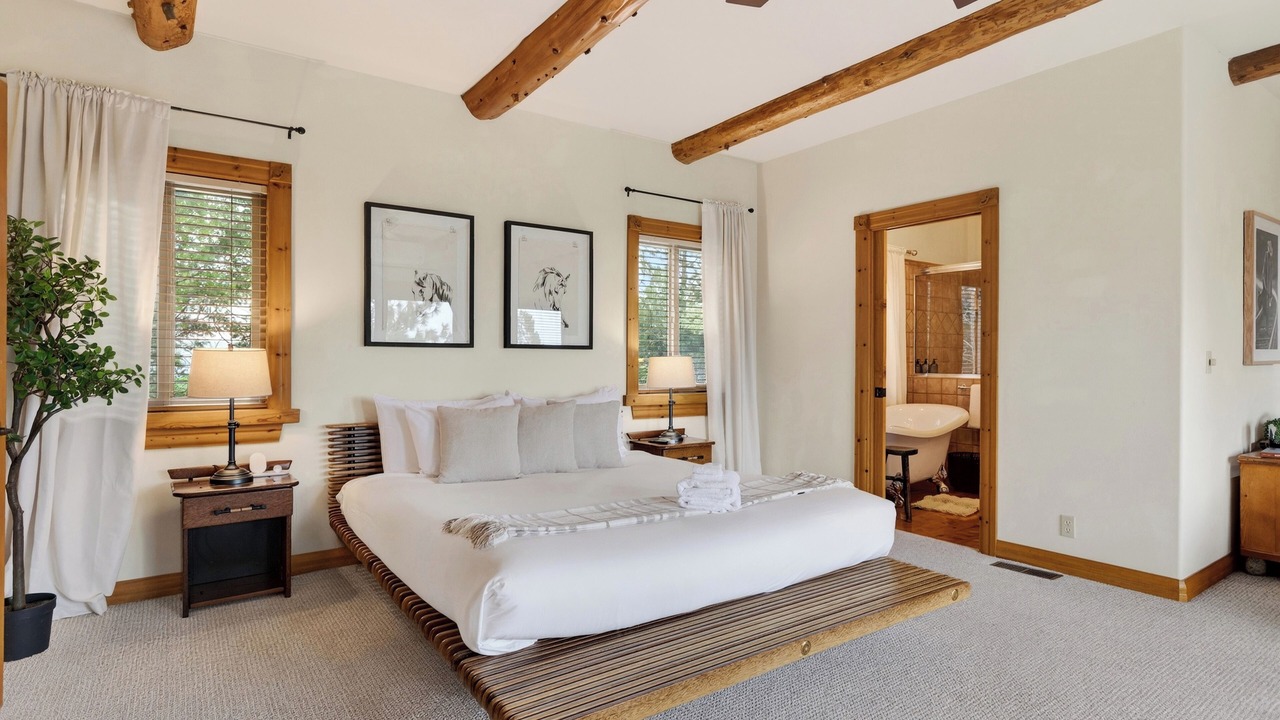 Photo of Bathroom in Lake Arrowhead