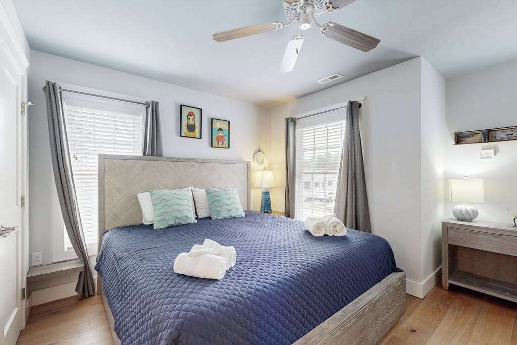 Photo of Bedroom in Country Club Estates