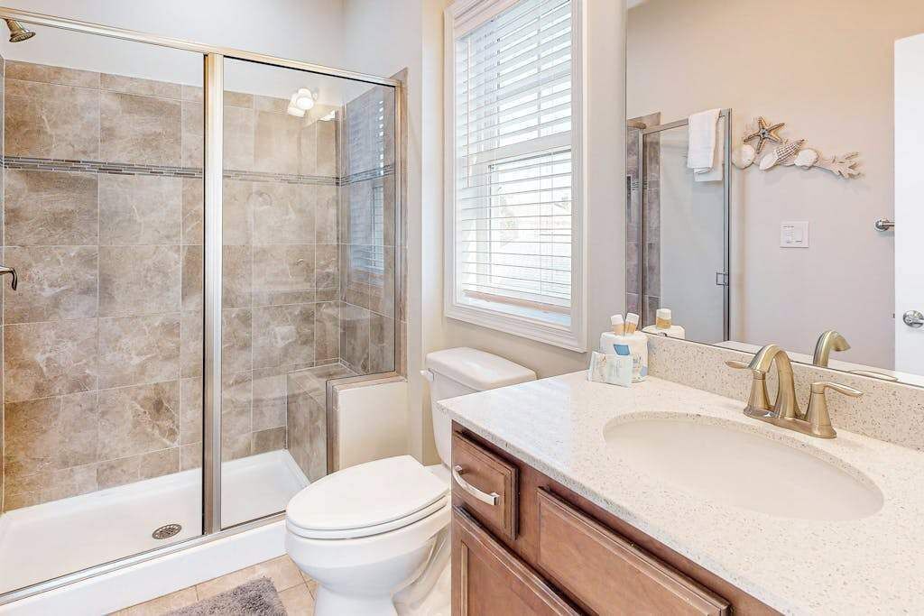 Photo of Bathroom in Country Club Estates
