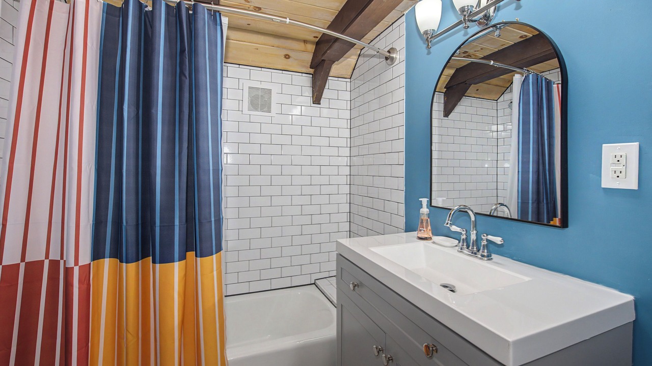 Photo of Bathroom in Chalet Village