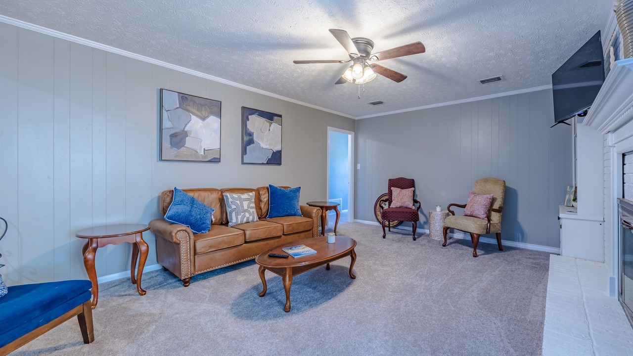 Photo of Livingroom in Prattville