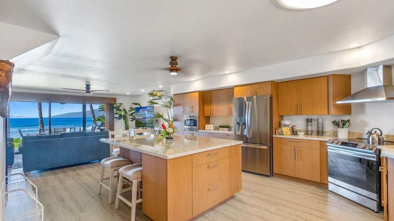Photo of Kitchen in Historic Lahaina Front Street