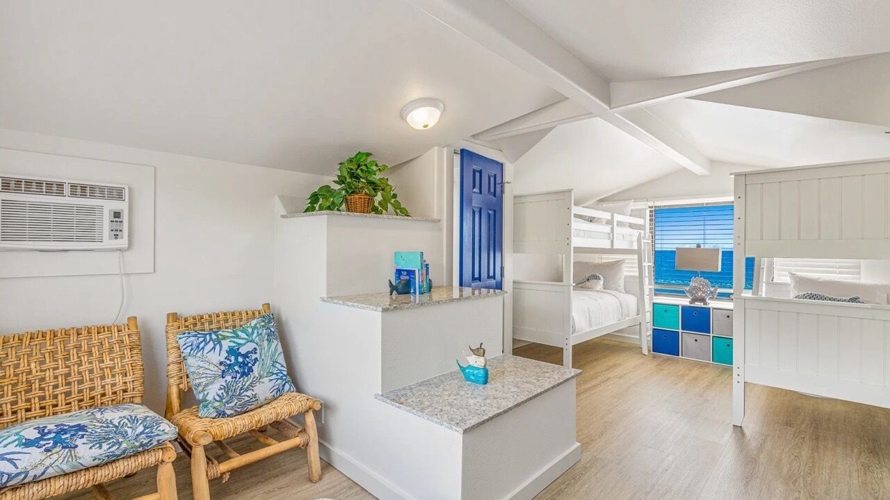 Photo of Bedroom in Historic Lahaina Front Street