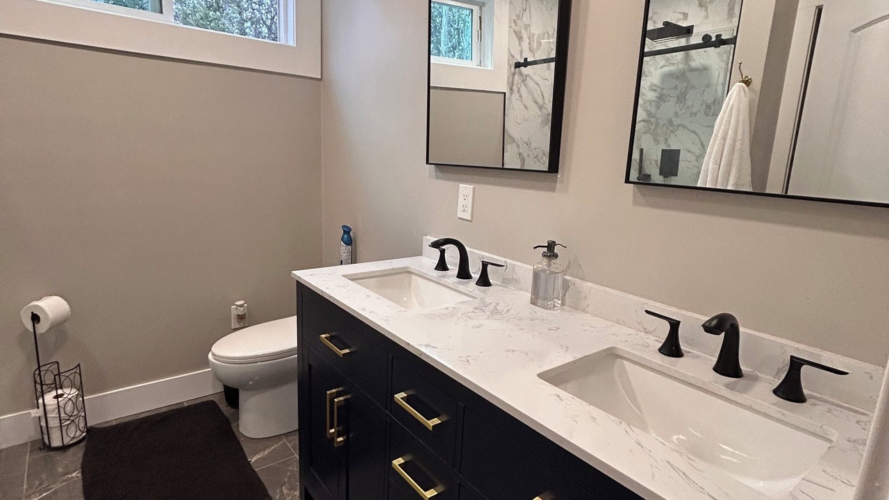Photo of Bathroom in Ocean View