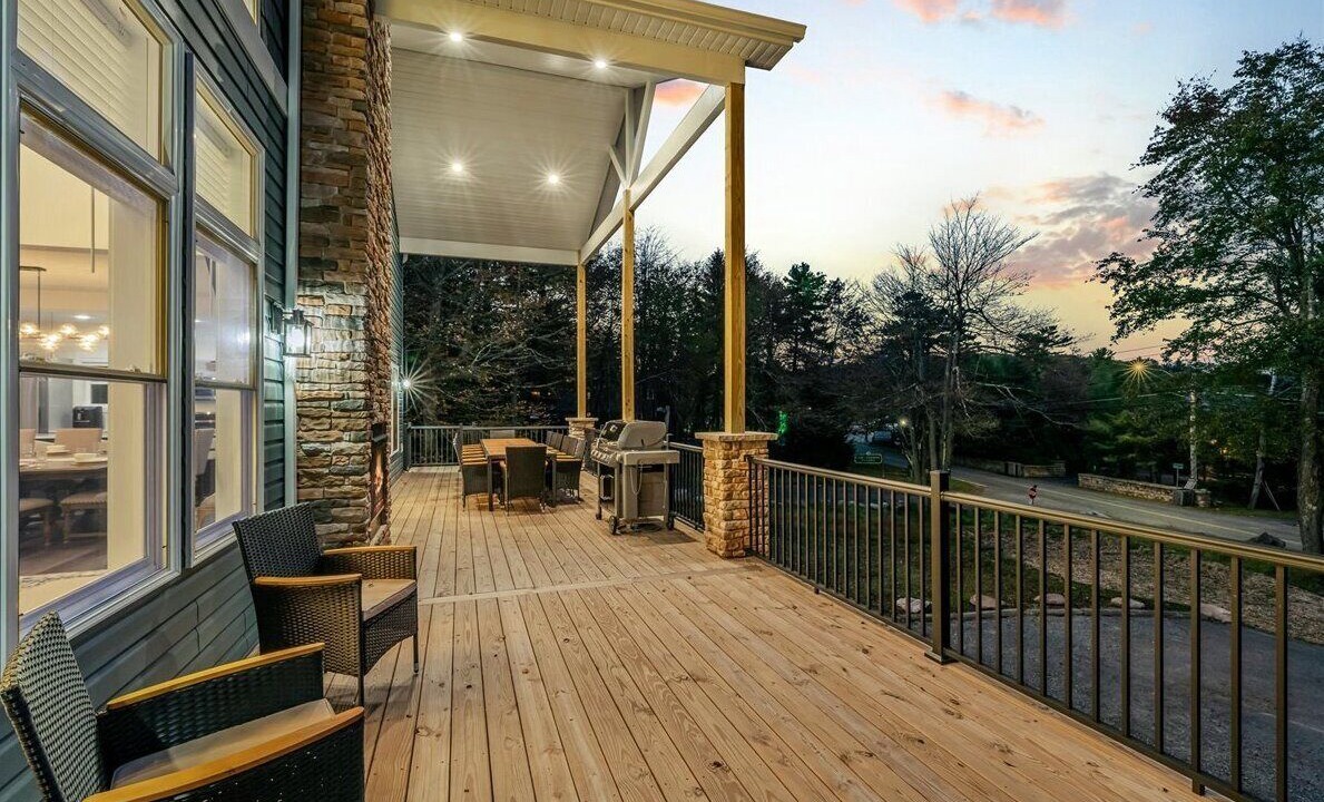 Photo of Patio Balcony in Lake Harmony Estates