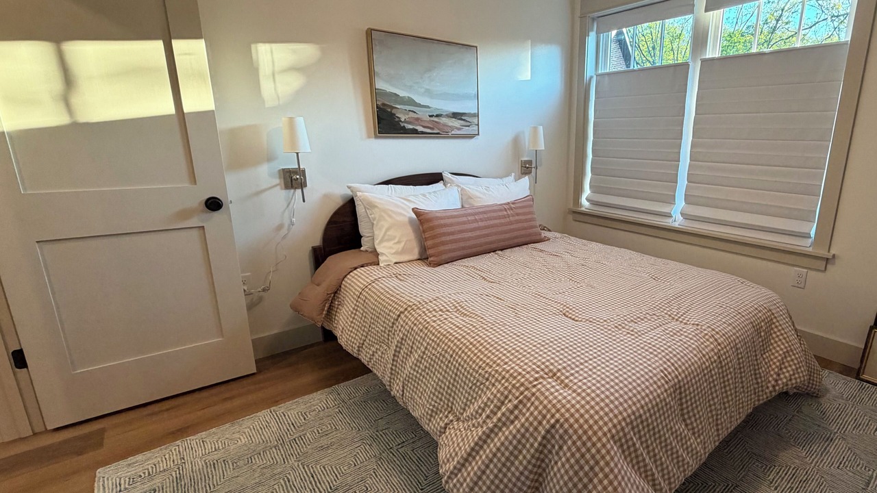 Photo of Bedroom in Lewisburg