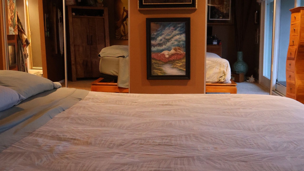 Photo of Bedroom in Portlock